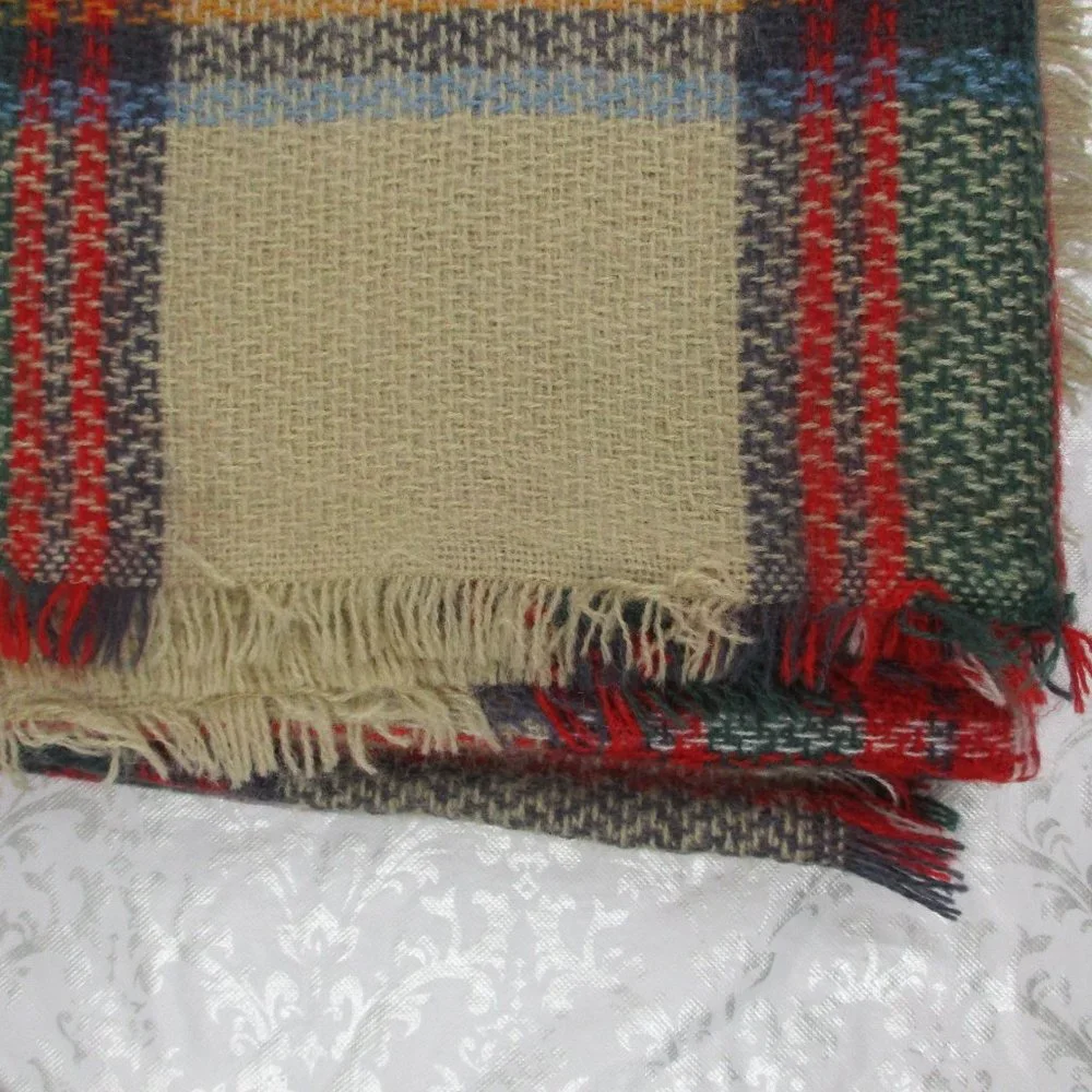 MODCLOTH Red Square Scarf - Picture 8 of 11